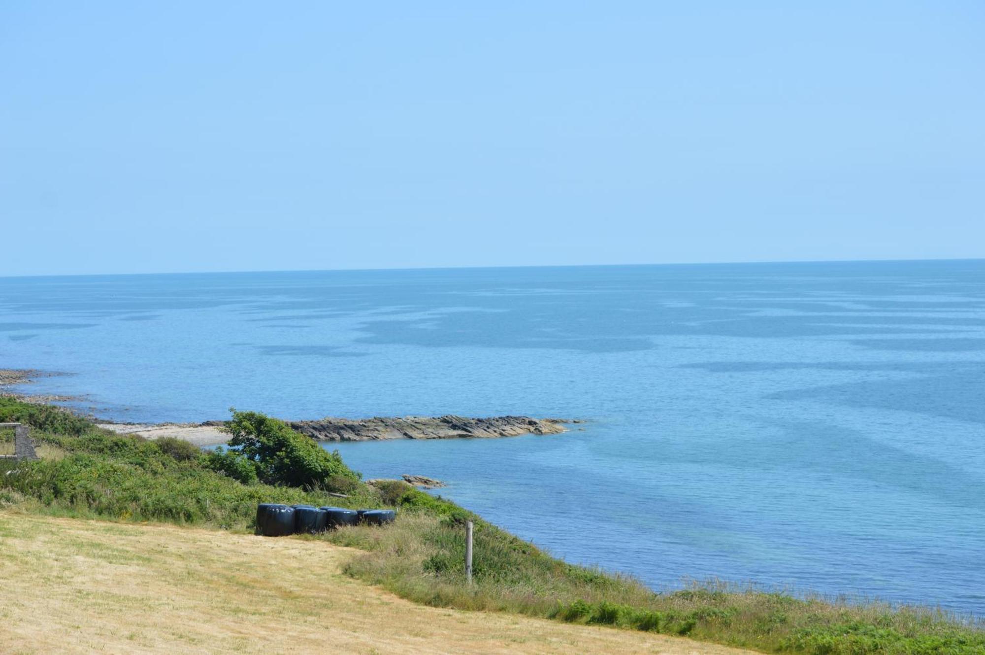 Carrick Cove Self Contained Accomodation With Private Decking Annalong Exterior foto
